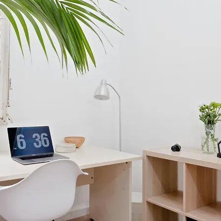 13 Open House Bed & Breakfast